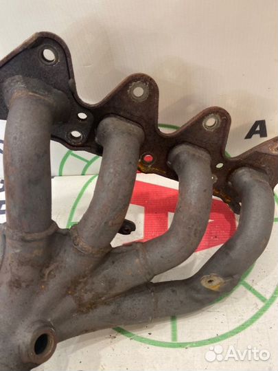 Коллектор выпускной Renault Megane 2 BM1R K4M813