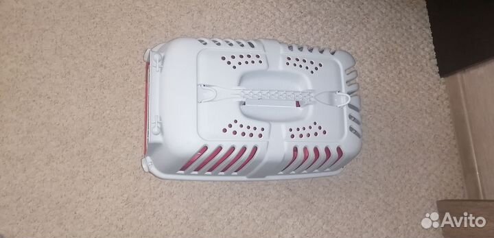 Переноска для животных пластиковая