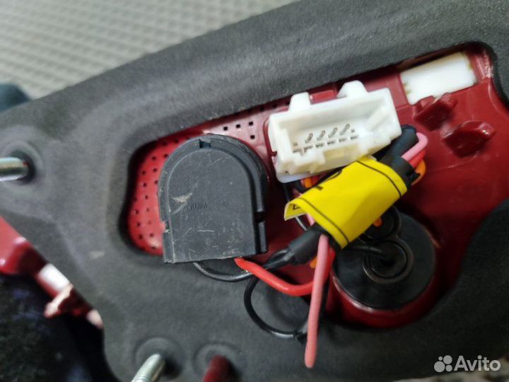 Фонарь задний внутренний левый Kia Optima