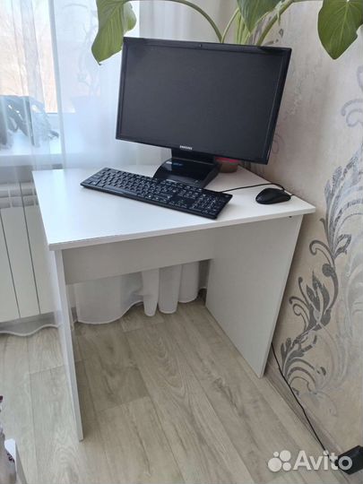 Стол IKEA