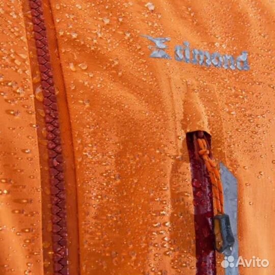 Водонепроницаемая куртка S новая