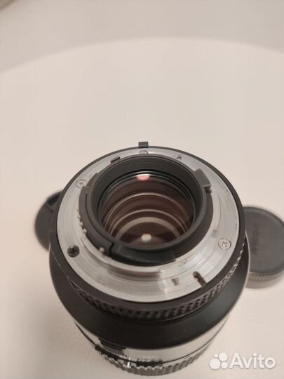 Nikon AF Micro Nikkor 105mm 1:2.8
