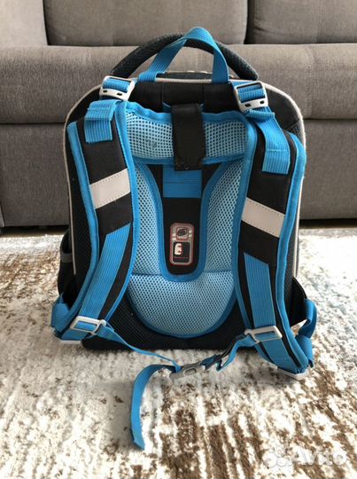 Рюкзак школьный для девочки 1-4 класс