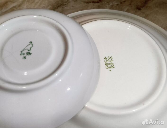 Блюдца Дулёво СССР. Тарелка рельефная с позолотой