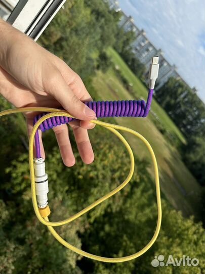 Спиральный кабель для механической клавиатуры