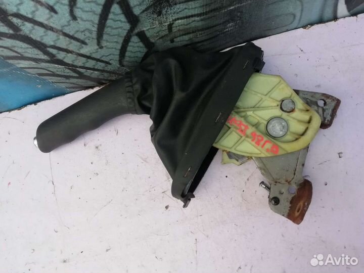 Ручник кожух Форд фокус l