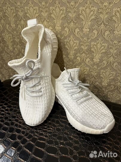 Кроссовки летние тканевые изики, 38