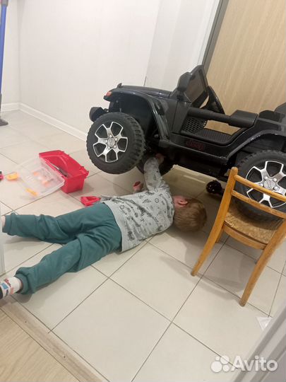 Детский электромобиль Jeep Rubicon