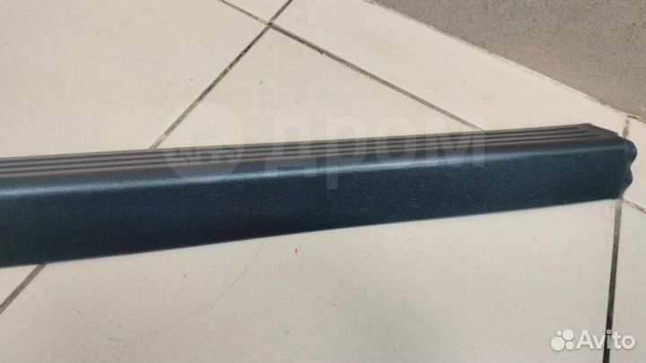 Накладка порога передняя левая Mercedes C W203