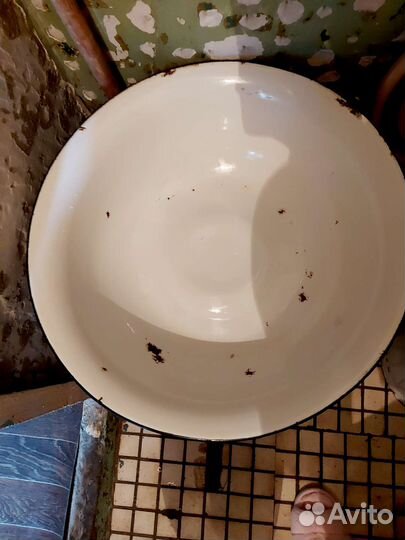 Таз эмалированный СССР, 2 шт