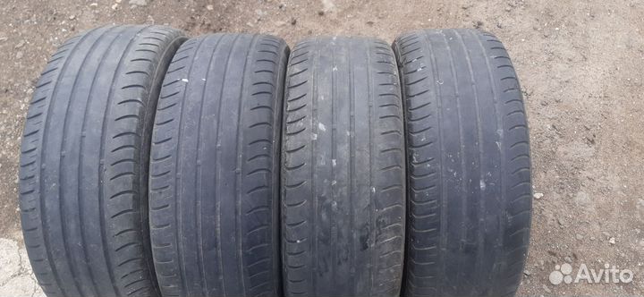 Viatti Strada Asimmetrico 215/55 R17 91B