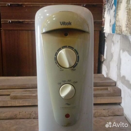 Масляный Обогреватель Vitek VT-1721W (на запчасти)