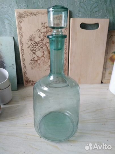 Старинное стекло: бутыли,графины и бутылки