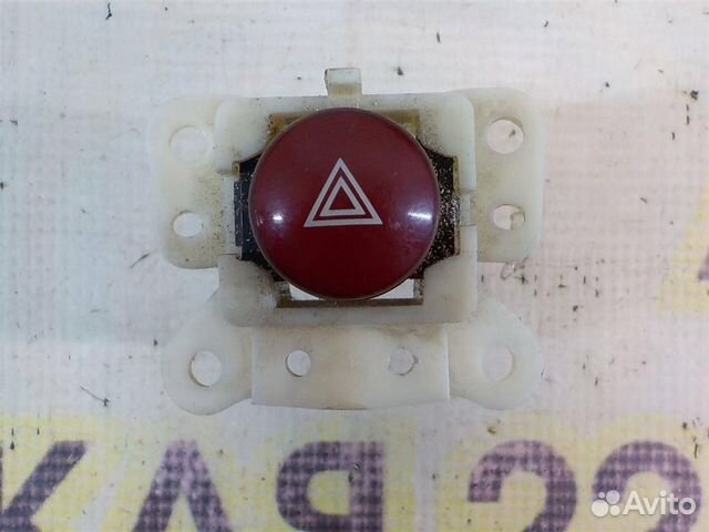 Кнопка аварийной сигнализации Mitsubishi L200 (KB