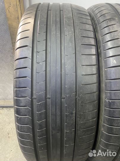 Pirelli P Zero PZ4 245/45 R20 103W