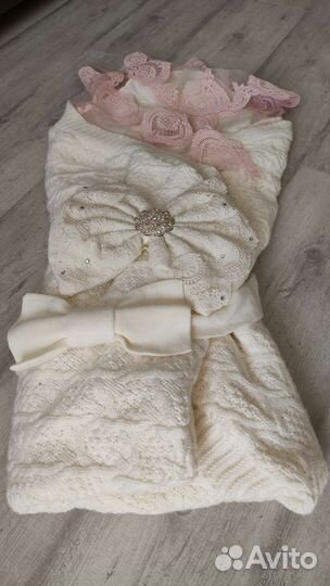 Комплект на выписку роддом плед и комбинезон