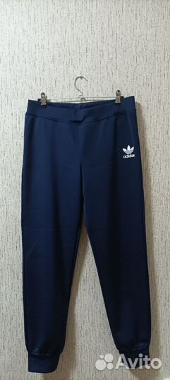 Спортивный костюм женский