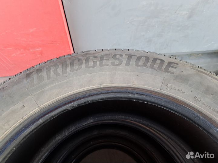 Bridgestone Alenza H/L 33 225/60 R18