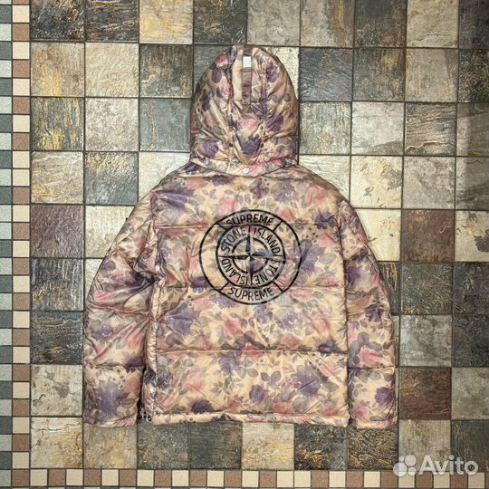 Пуховик stone island x supreme