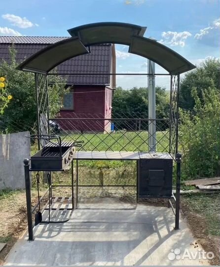 Мангал с крышей и печкой