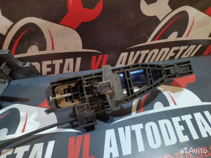 Замок двери задний Ford Focus c-max 1