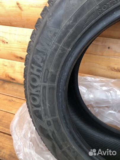 Yokohama Ice Guard IG55 215/60 R16