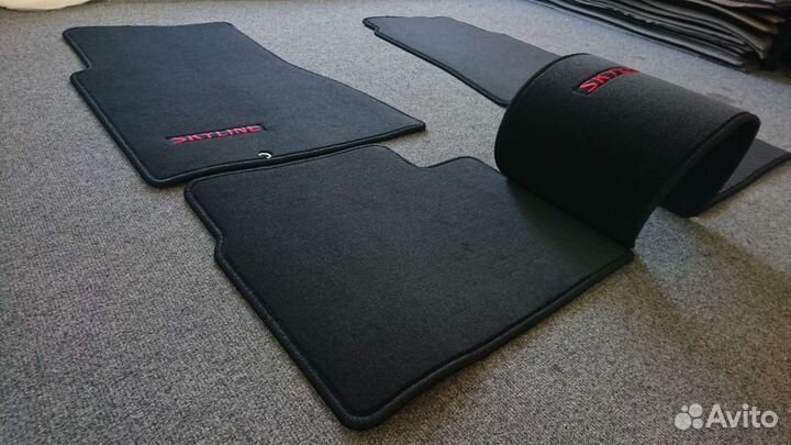 Тканевые автоковрики для Nissan Skyline R32