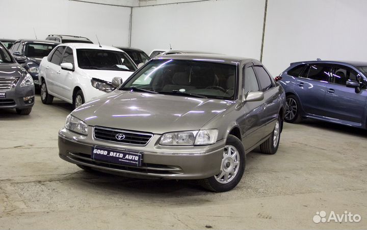 Toyota Camry 2.2 AT, 1999, 234 000 км