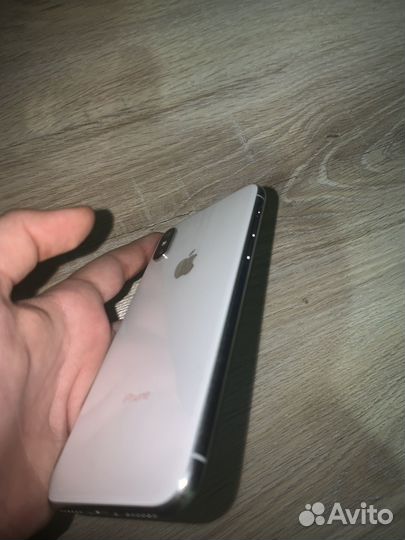 iPhone X, 64 ГБ