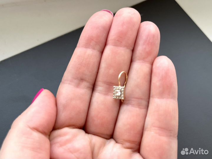 Сережка с фианитами золото 585