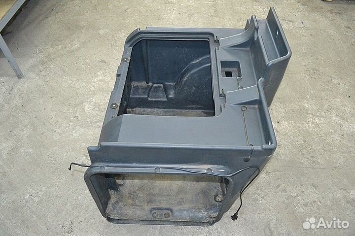 Инструментальный ящик MAN TGA 18.410 (01.00)