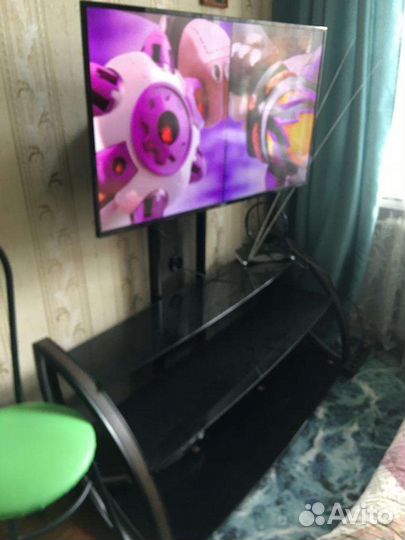 Полка для телевизора