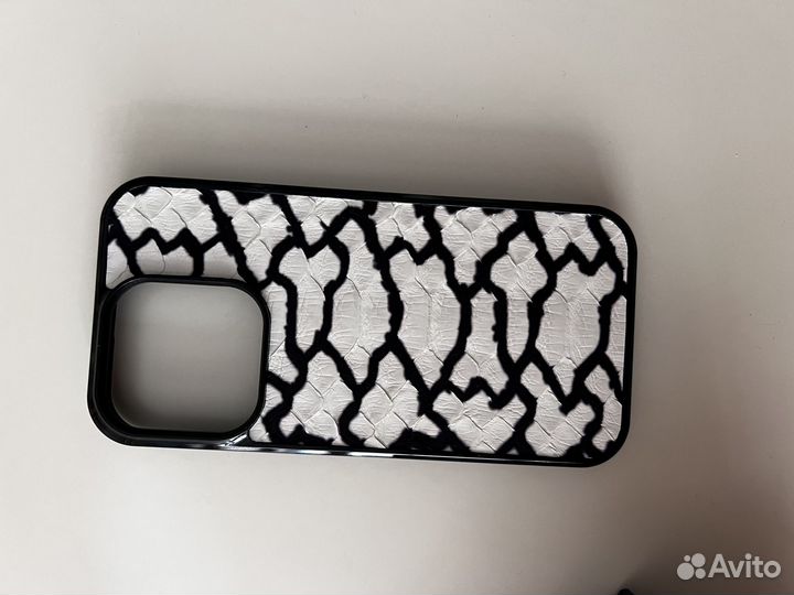 Чехол на iPhone 15 pro