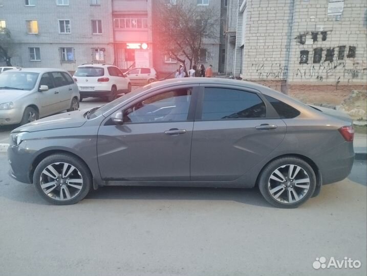 LADA Vesta 1.6 МТ, 2018, 75 000 км