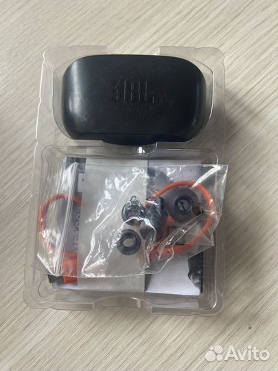 Наушники JBL wave100TWS