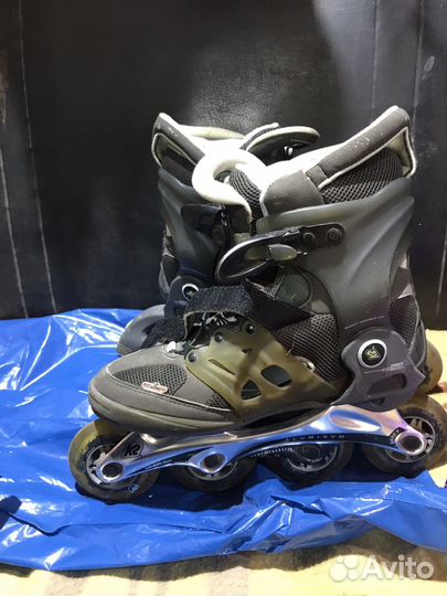 Роликовые коньки