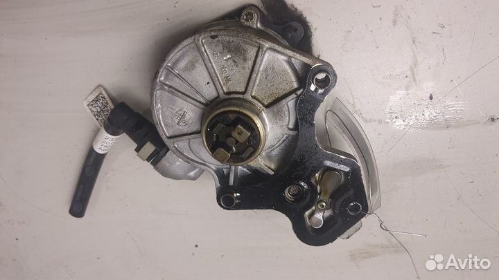 Насос вакуумный Chevrolet Camaro, 2017