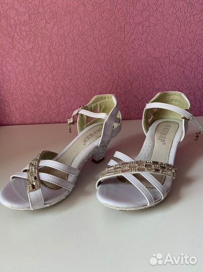 Детская обувь для девочек