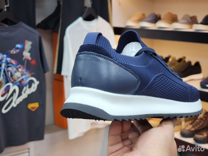 Кроссовки мужские летние