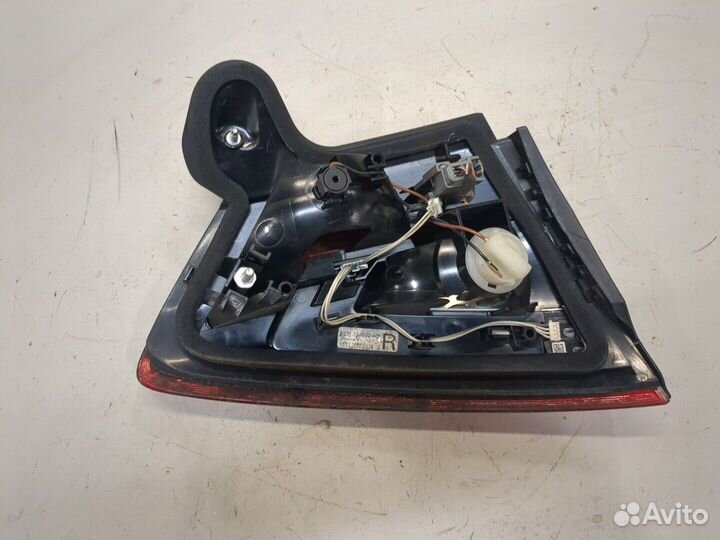 Фонарь крышки багажника Ford Mondeo 4, 2011