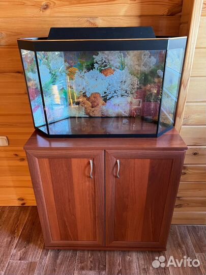 Аквариум с тумбой