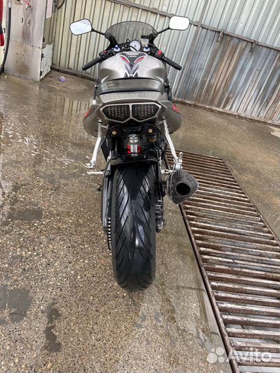 Yamaha R6