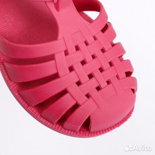 Сандалии для девочки