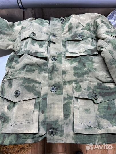 Горка на флисе мох