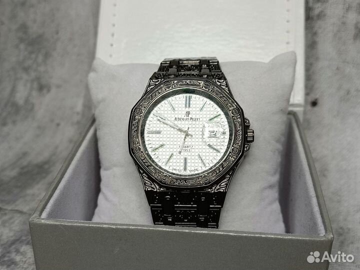 Часы мужские Audemars Piguet белый и черном цвет