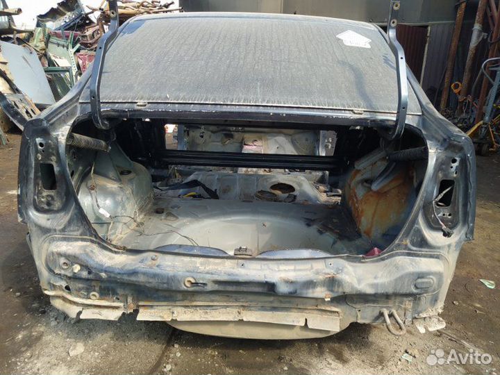 Задняя часть кузова Renault Logan 1