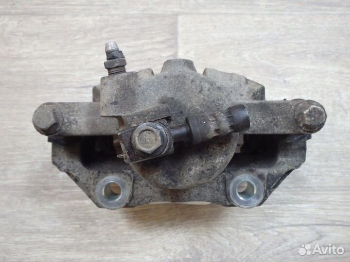 Суппорт тормозной передний левый Fabia Фабия 2