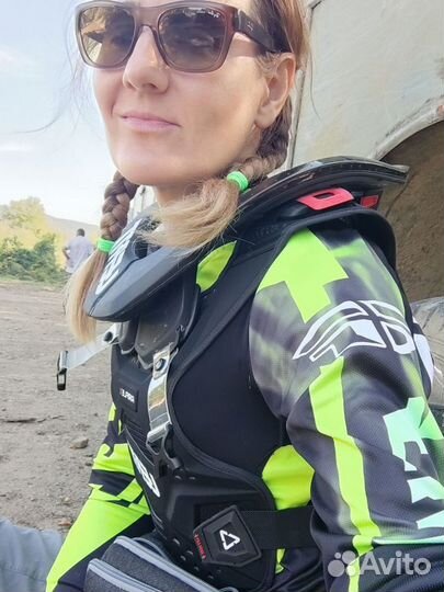 Защита шеи Leatt 3.5 Neck Brace L/XL