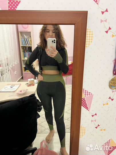 Костюм для фитнеса женский новый