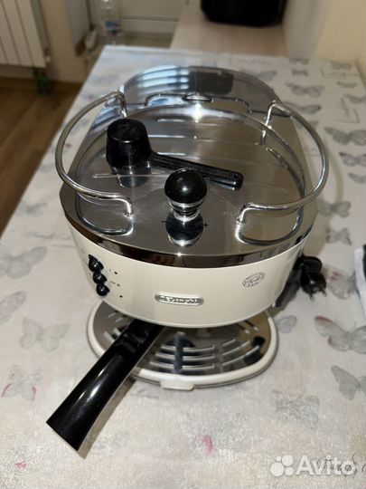 Кофеварка рожковая delonghi